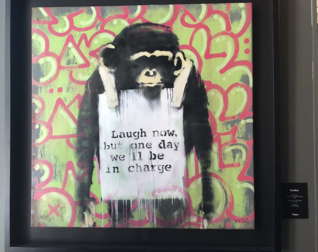 Banksys berühmtes Werk "Laugh now"