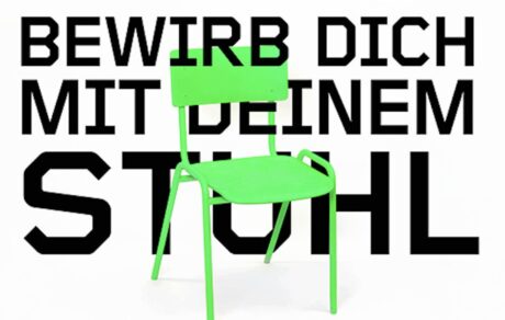 keine mappe, nur ein stuhl